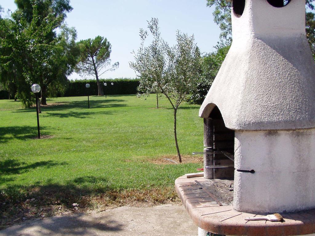 Agriturismo La Pisana Kültér fotó