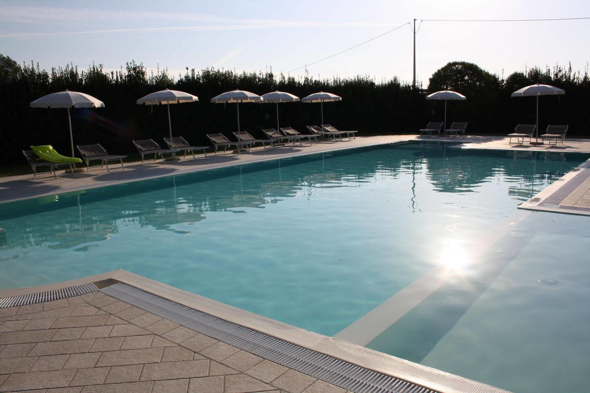 Agriturismo La Pisana Kültér fotó